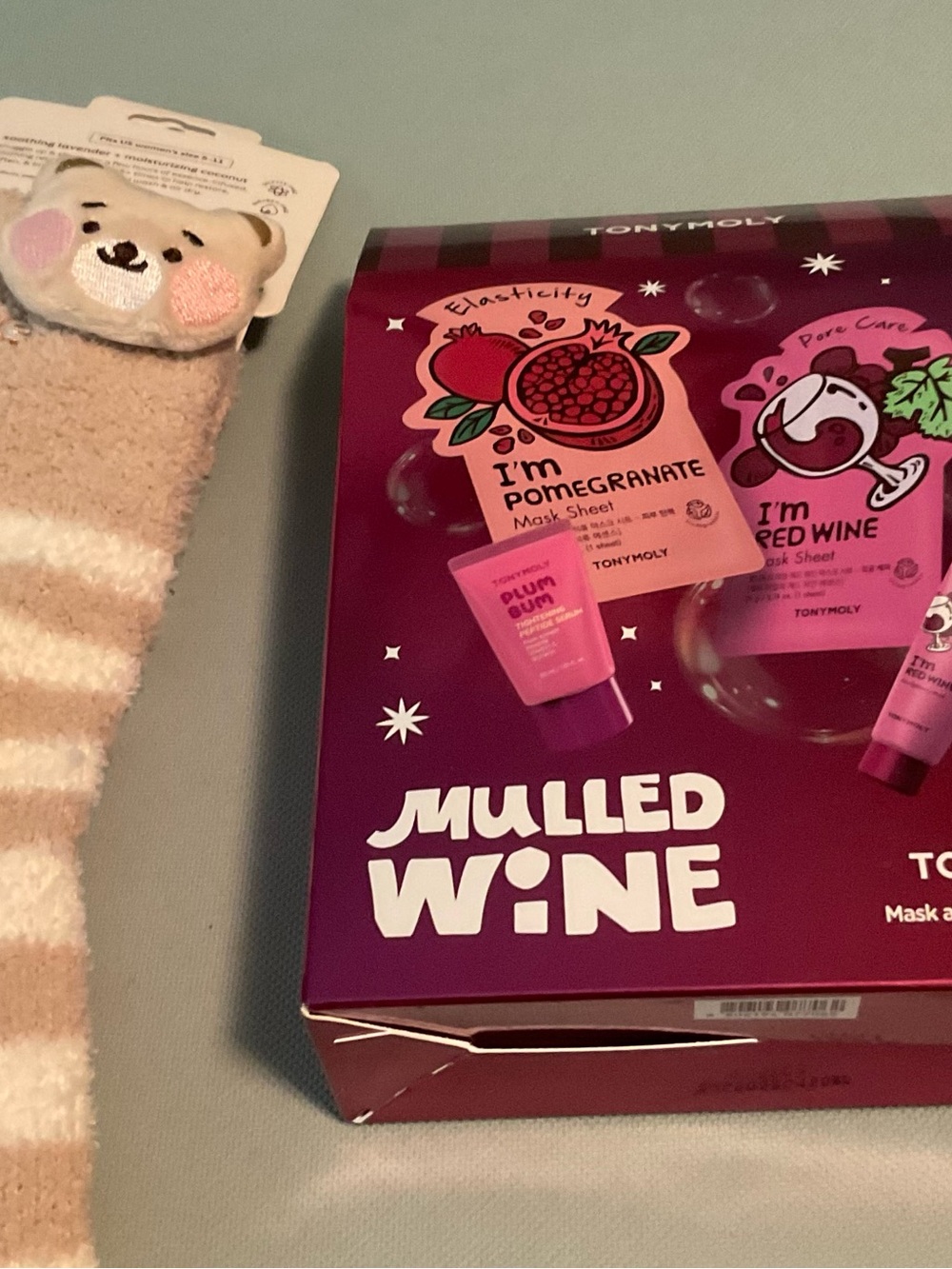 TONY MOLY Mulled Wine Mask Sheet Set and Crème Cozy Socks New